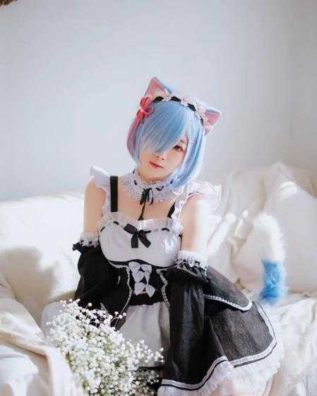 黑丝美腿格外诱人！清纯系韩妹Coser“luppicos”赏